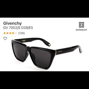 LIKE NEW 🕶 Givenchy GV 7002/S Sunglasses with case. NO scratches!!! Worn twice!